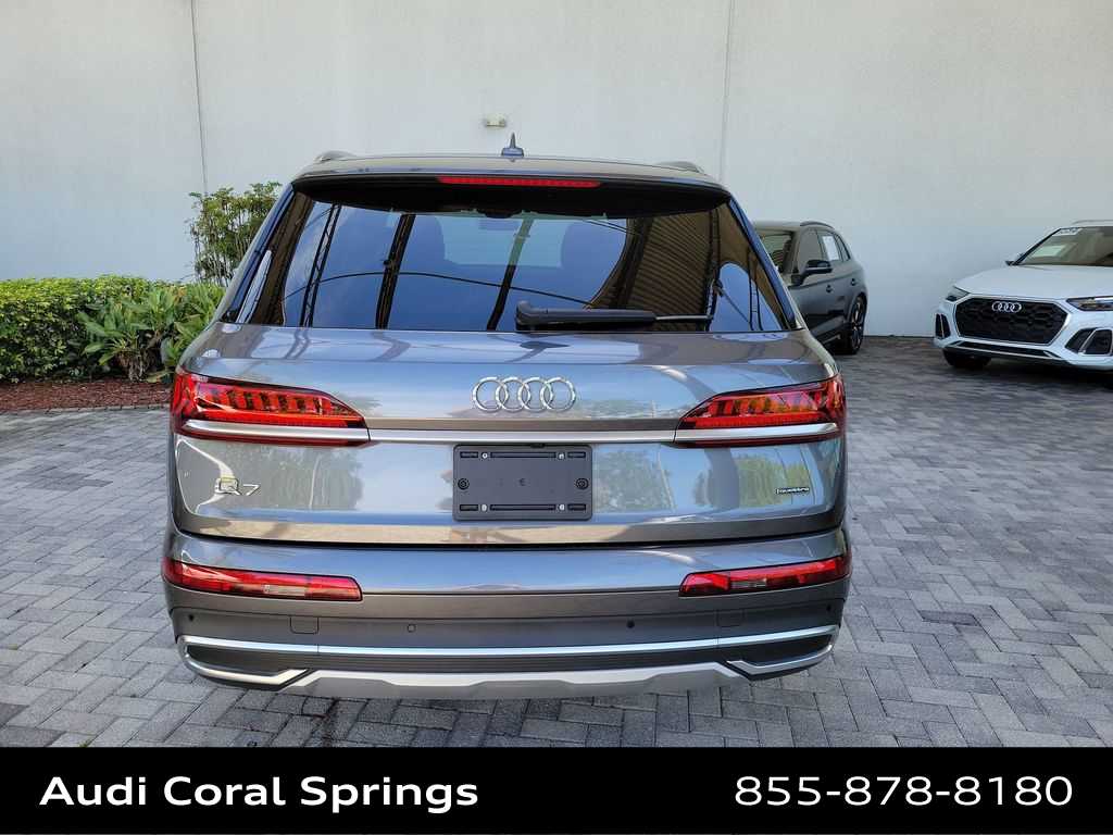 Thumbnail: 2023 Audi Q7 - 7