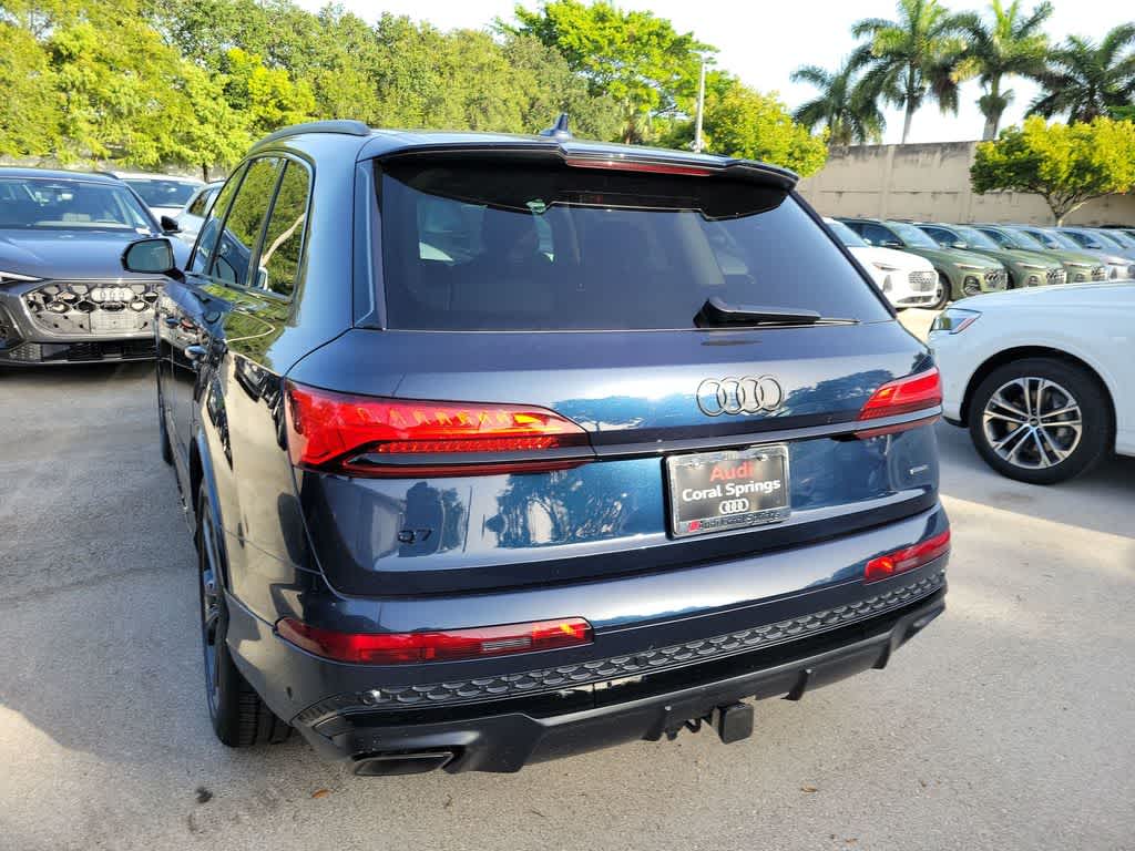 Thumbnail: 2026 Audi Q7 - 4