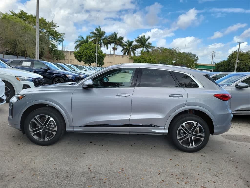 Thumbnail: 2025 Audi Q5 - 11