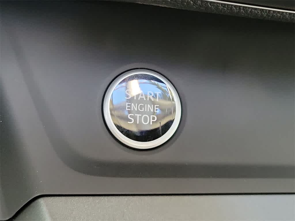 Thumbnail: 2025 Audi Q3 - 19