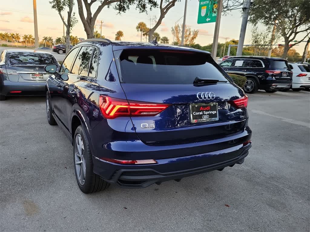 Thumbnail: 2025 Audi Q3 - 6