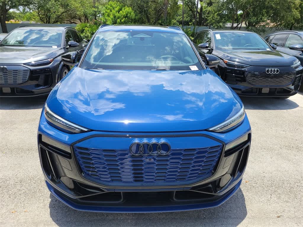 Thumbnail: 2025 Audi SQ6 e-tron - 6