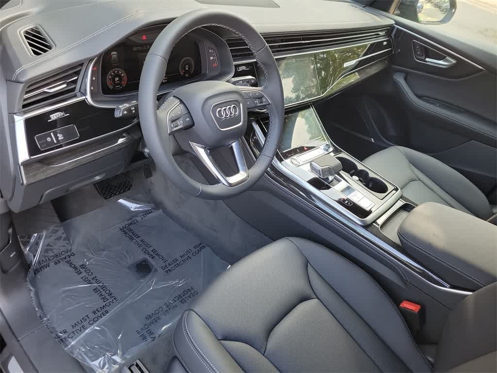 Thumbnail: 2026 Audi Q8 - 10