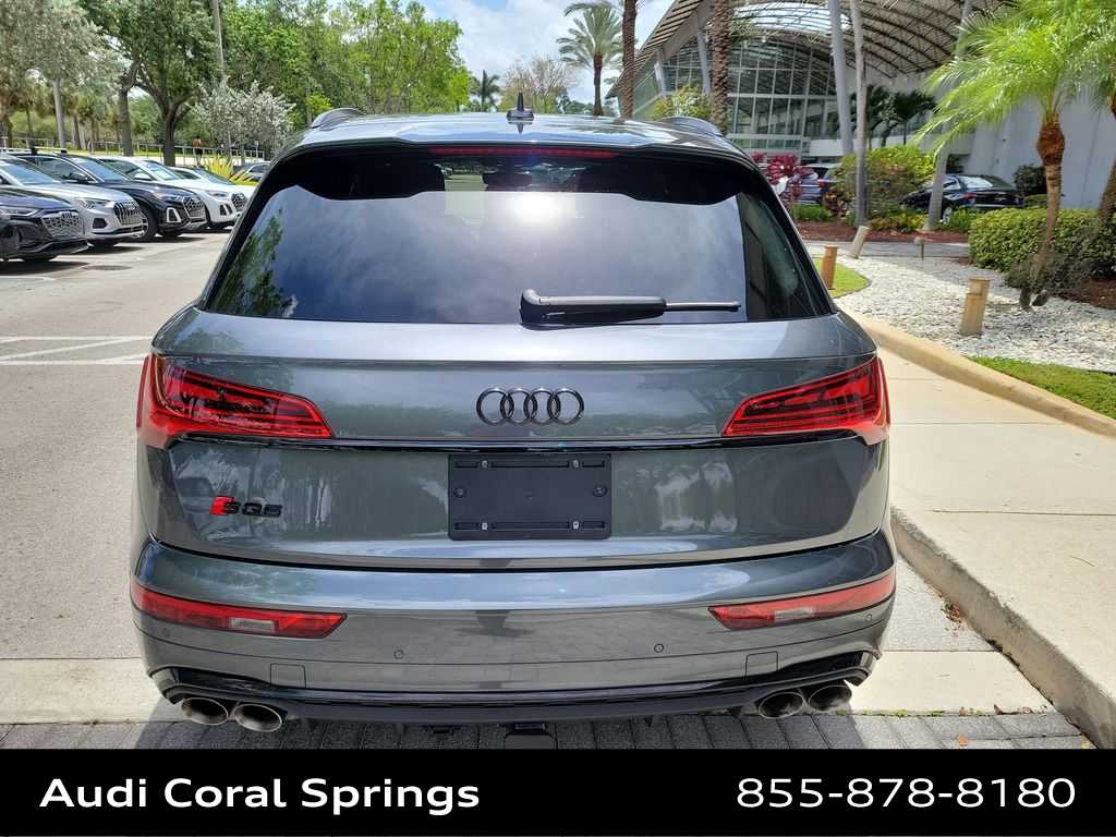 Thumbnail: 2024 Audi SQ5 - 7