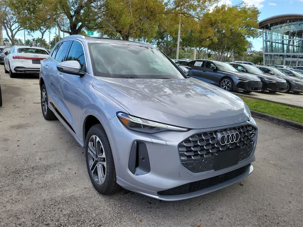 Thumbnail: 2025 Audi Q5 - 14