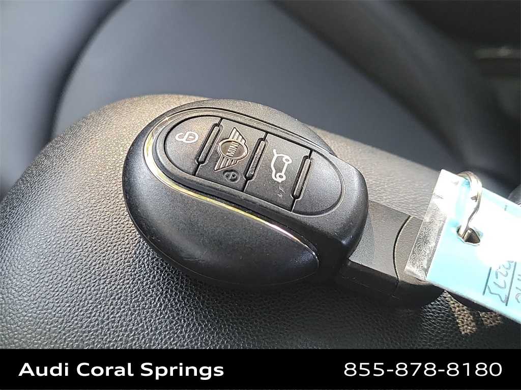 Thumbnail: 2018 MINI Cooper Hardtop - 28