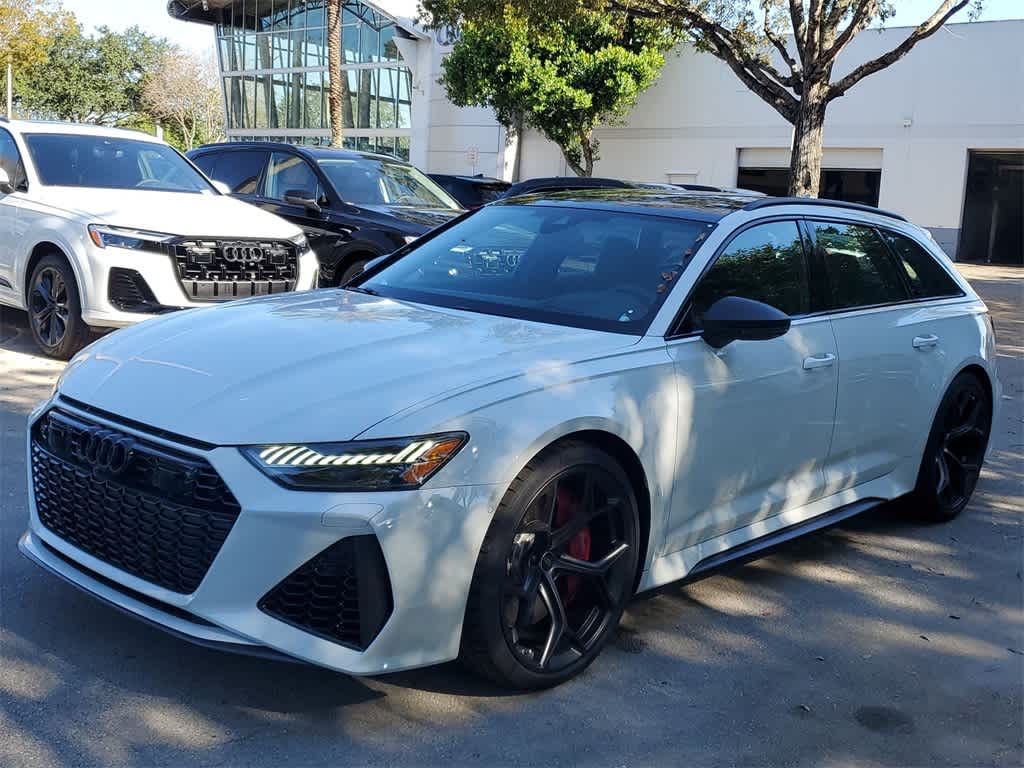 Thumbnail: 2025 Audi RS 6 - 4