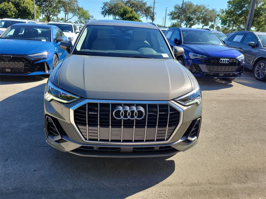 Thumbnail: 2025 Audi Q3 - 3