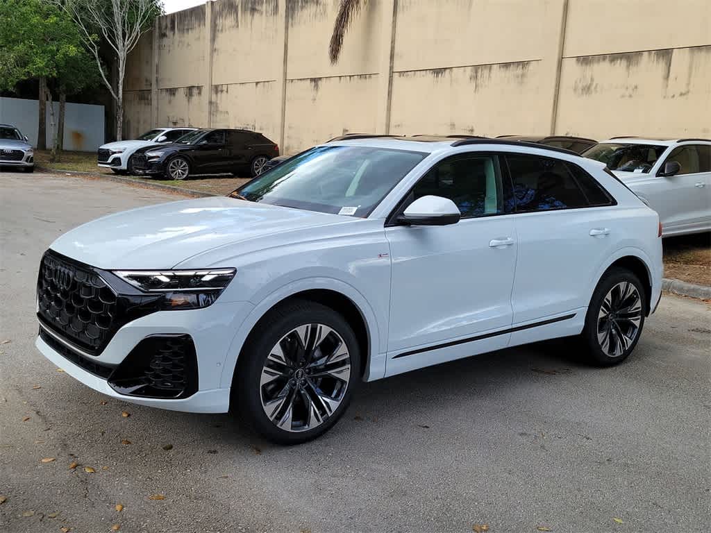 Thumbnail: 2026 Audi Q8 - 4