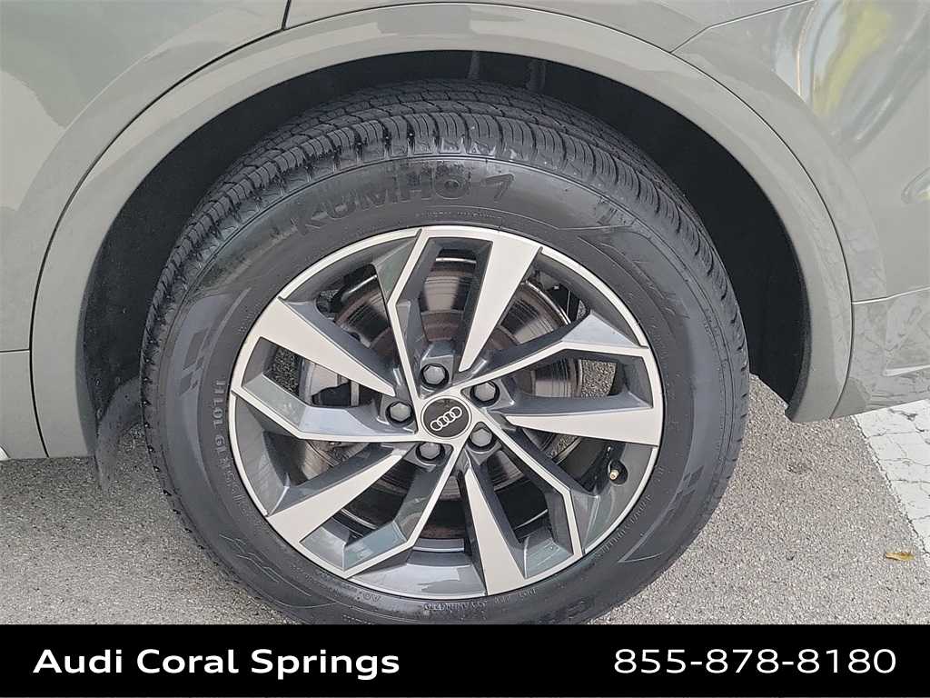 Thumbnail: 2023 Audi Q5 - 16