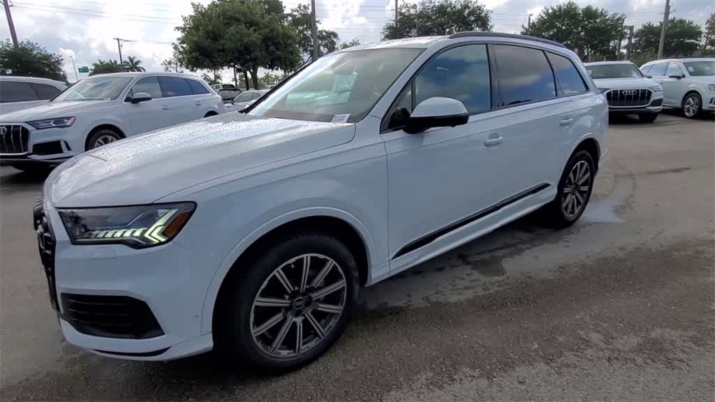 Thumbnail: 2023 Audi Q7 - 4