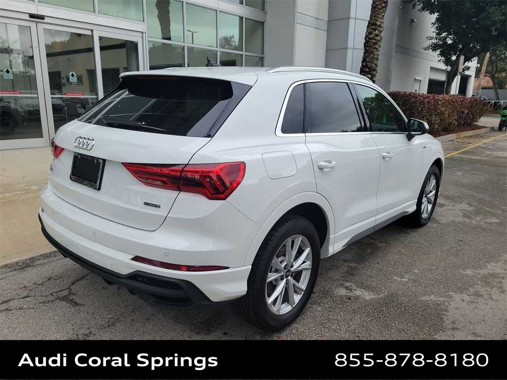 Thumbnail: 2023 Audi Q3 - 8