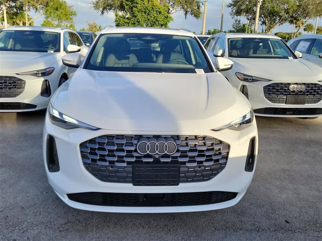 Thumbnail: 2025 Audi Q5 - 14