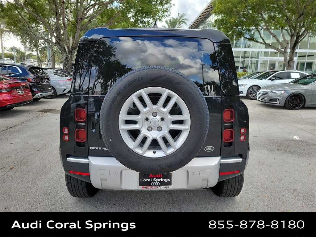 Thumbnail: 2023 Land Rover Defender - 7