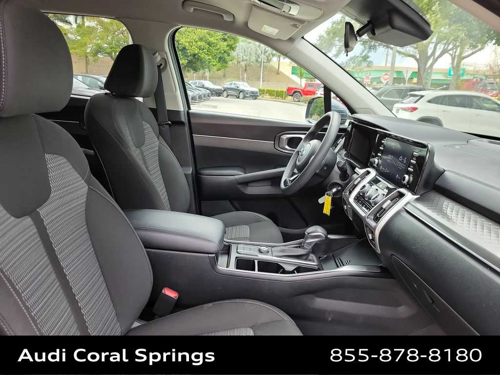 Thumbnail: 2021 Kia Sorento - 22