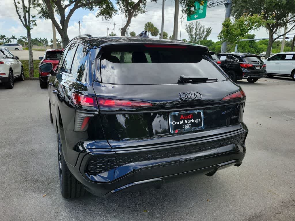 Thumbnail: 2026 Audi Q3 - 12