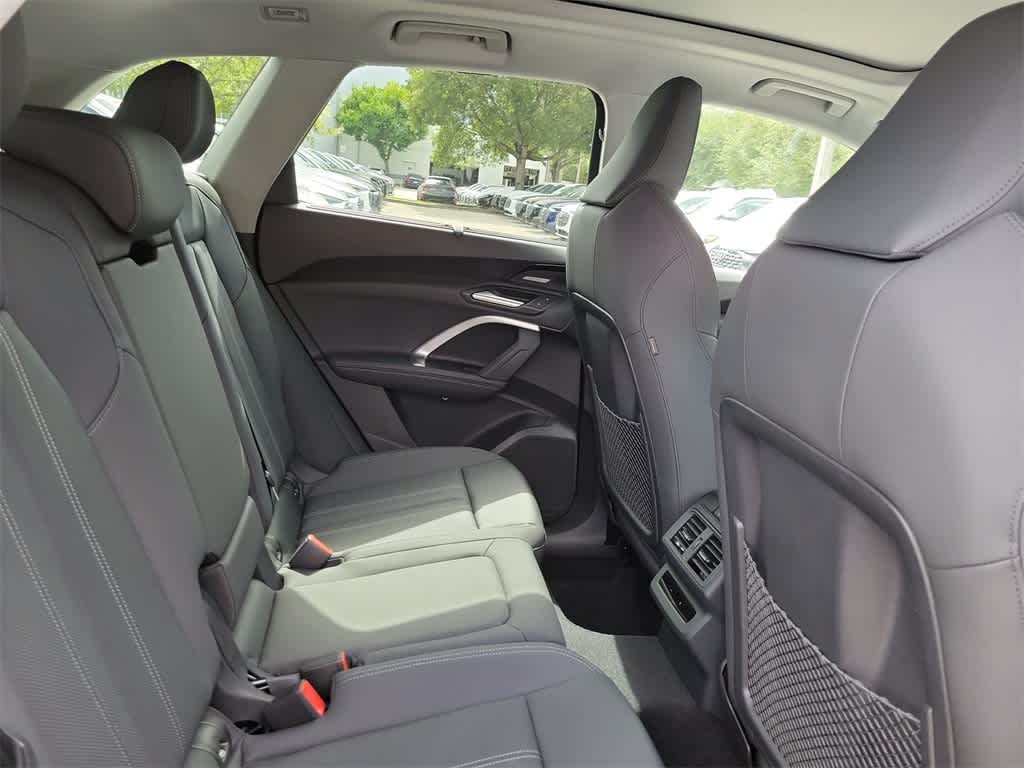 Thumbnail: 2025 Audi Q5 - 13