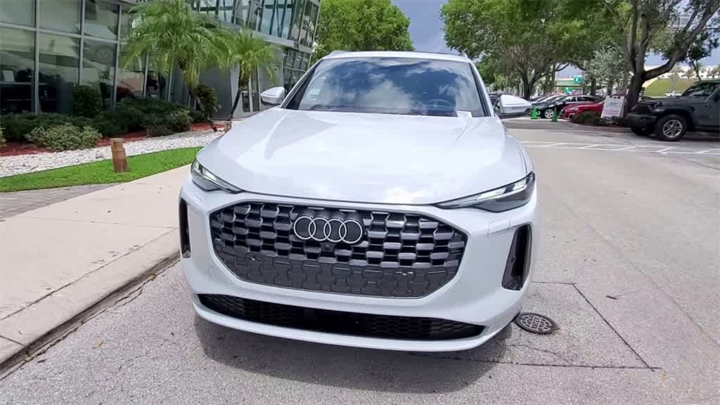 Thumbnail: 2025 Audi Q5 - 3