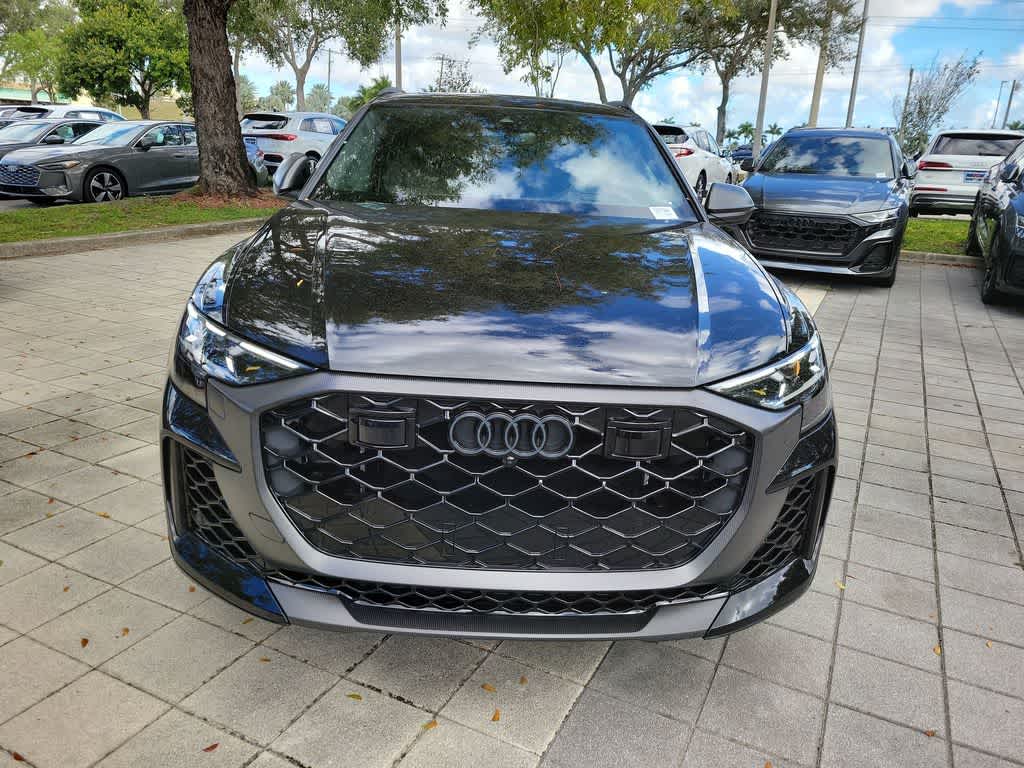 Thumbnail: 2026 Audi RS Q8 - 3