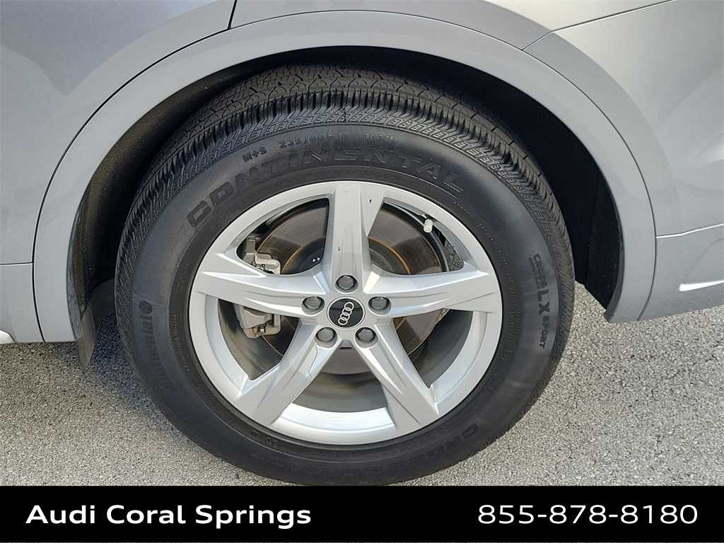 Thumbnail: 2023 Audi Q5 - 16