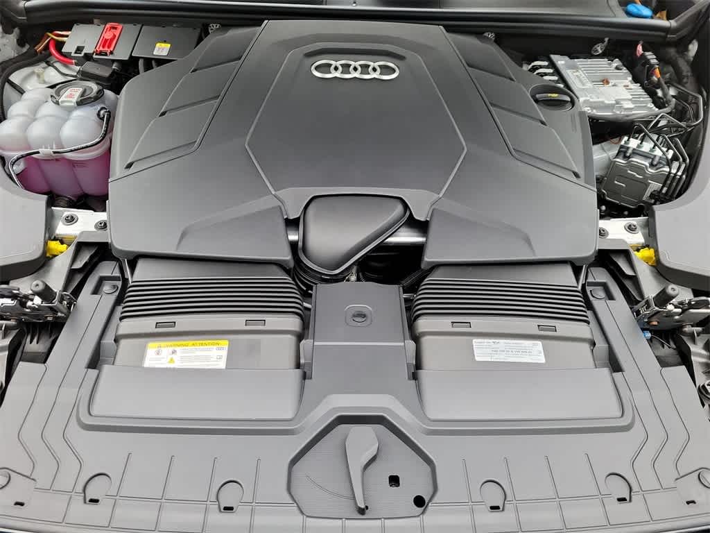 Thumbnail: 2026 Audi Q8 - 9