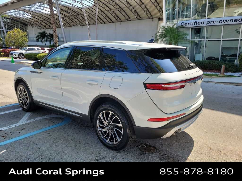 Thumbnail: 2020 Lincoln Corsair - 6