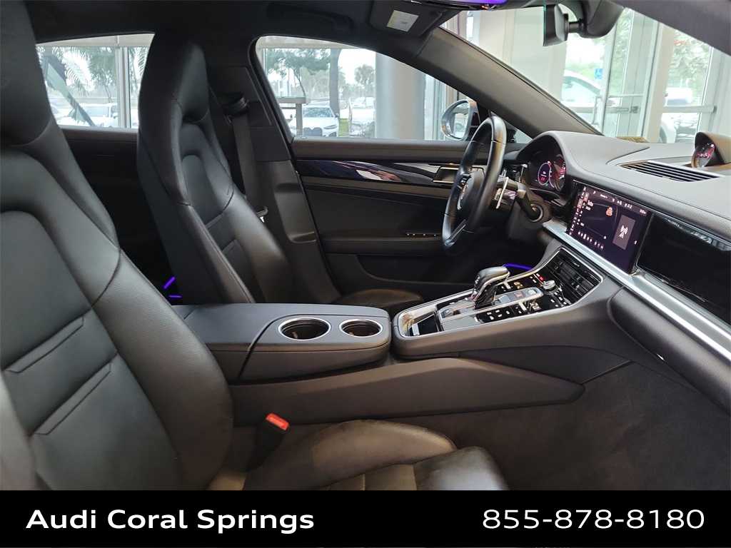 Thumbnail: 2021 Porsche Panamera - 14