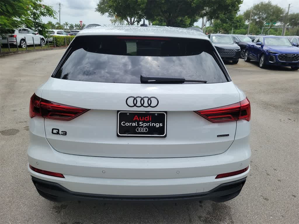 Thumbnail: 2025 Audi Q3 - 7