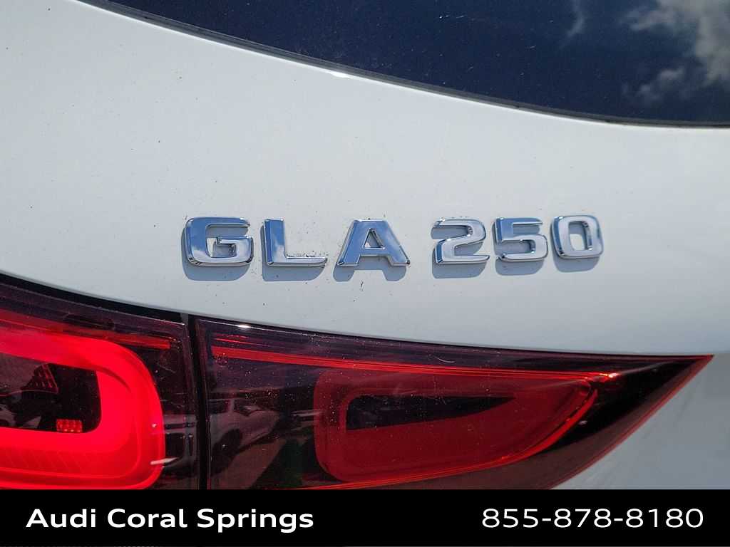 Thumbnail: 2023 Mercedes-Benz GLA - 15