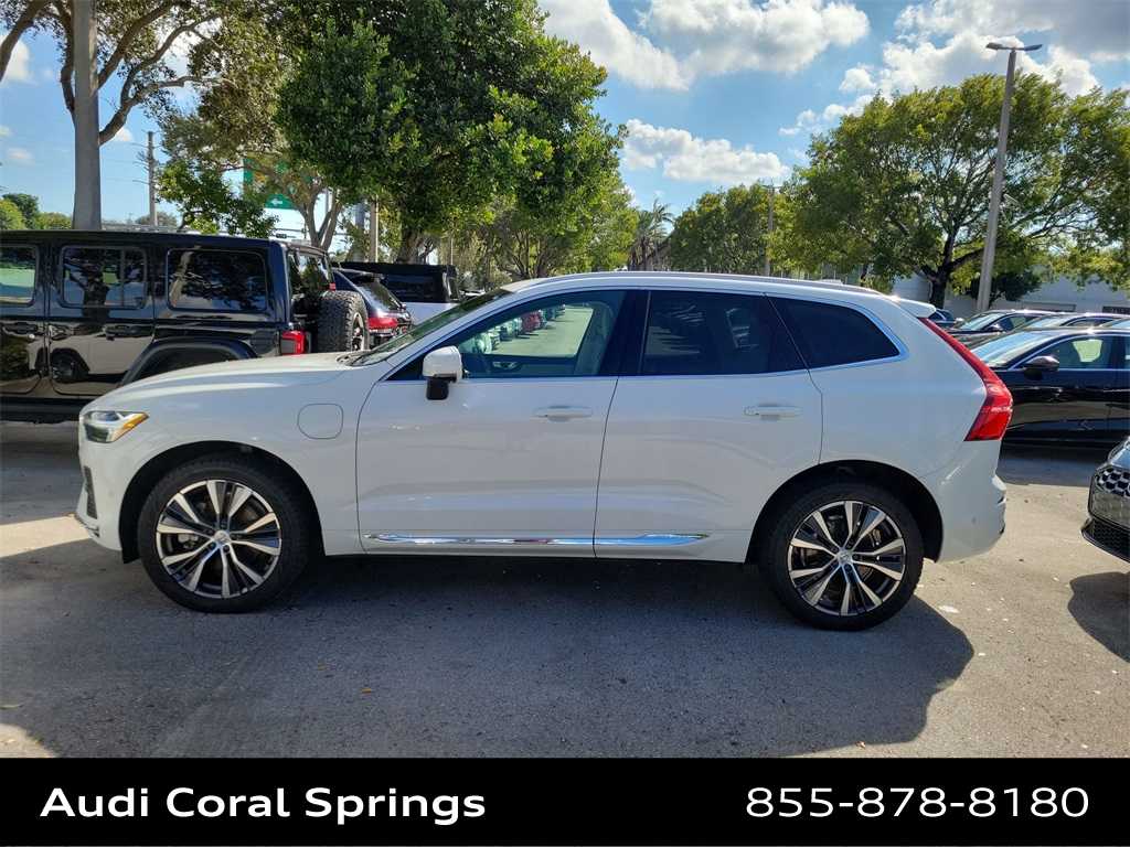 Thumbnail: 2022 Volvo XC60 - 5