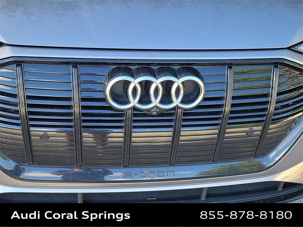 Thumbnail: 2021 Audi e-tron - 21