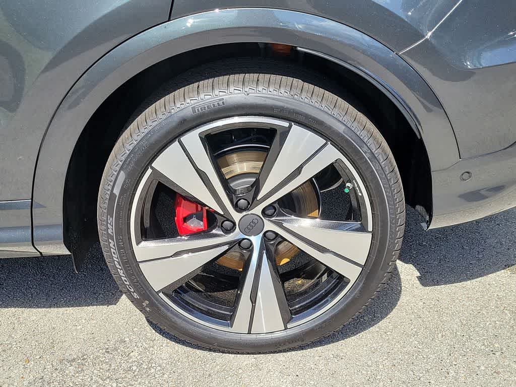 Thumbnail: 2026 Audi SQ5 - 16