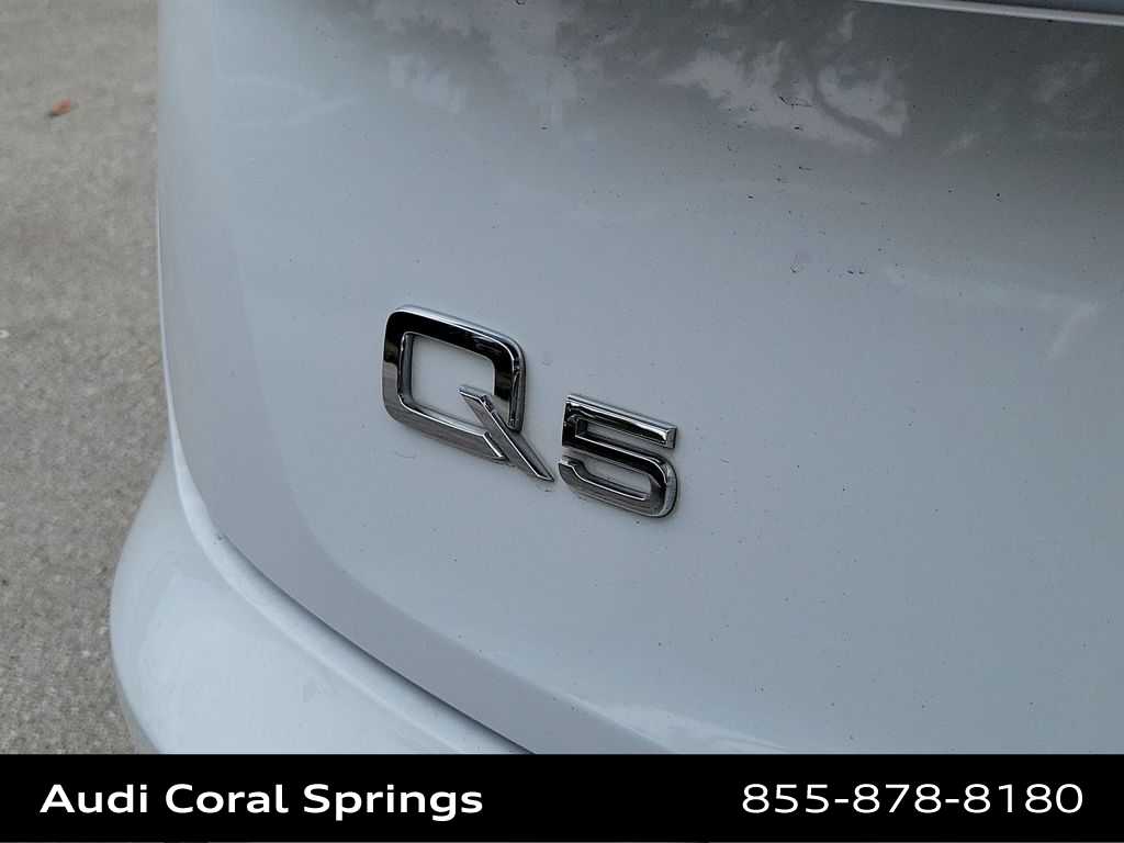 Thumbnail: 2021 Audi Q5 - 15