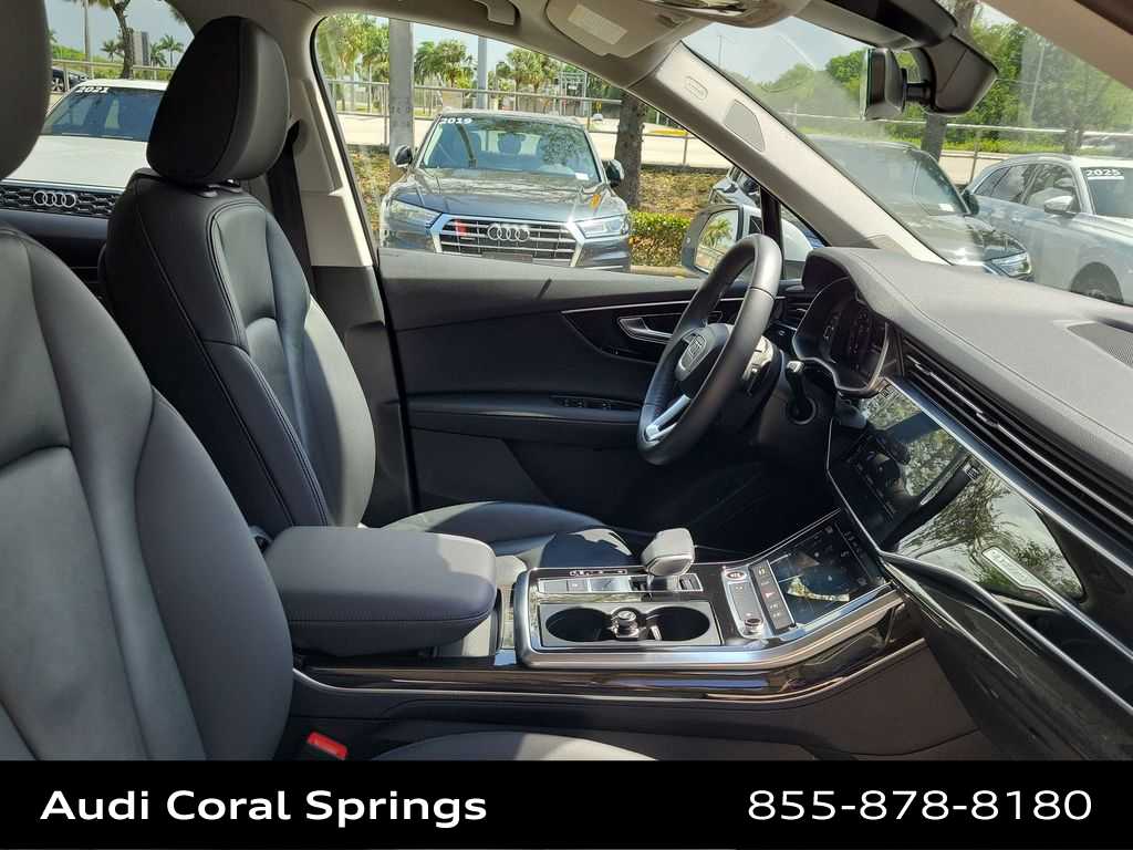 Thumbnail: 2023 Audi Q7 - 22