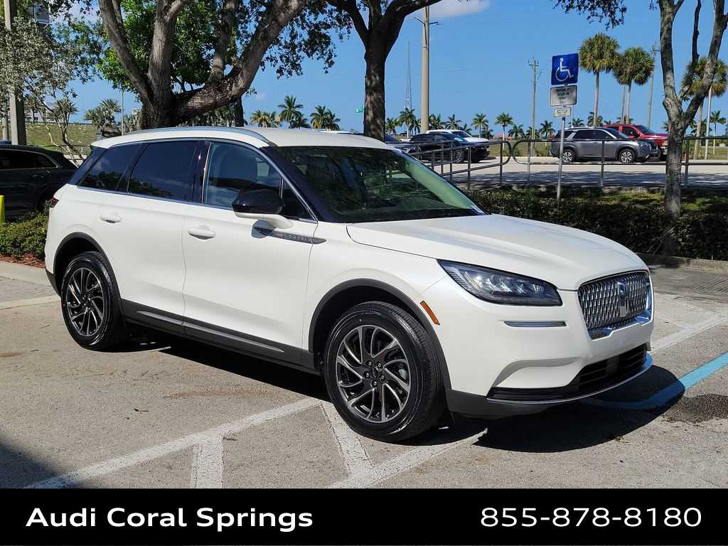 Thumbnail: 2020 Lincoln Corsair - 2