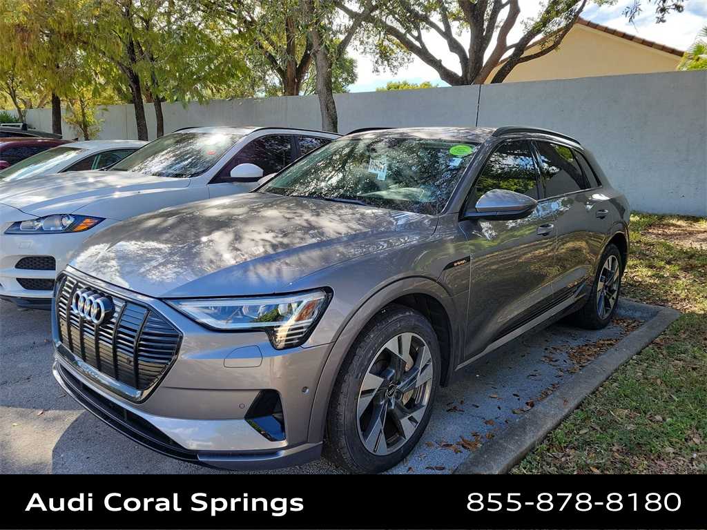 Thumbnail: 2021 Audi e-tron - 3