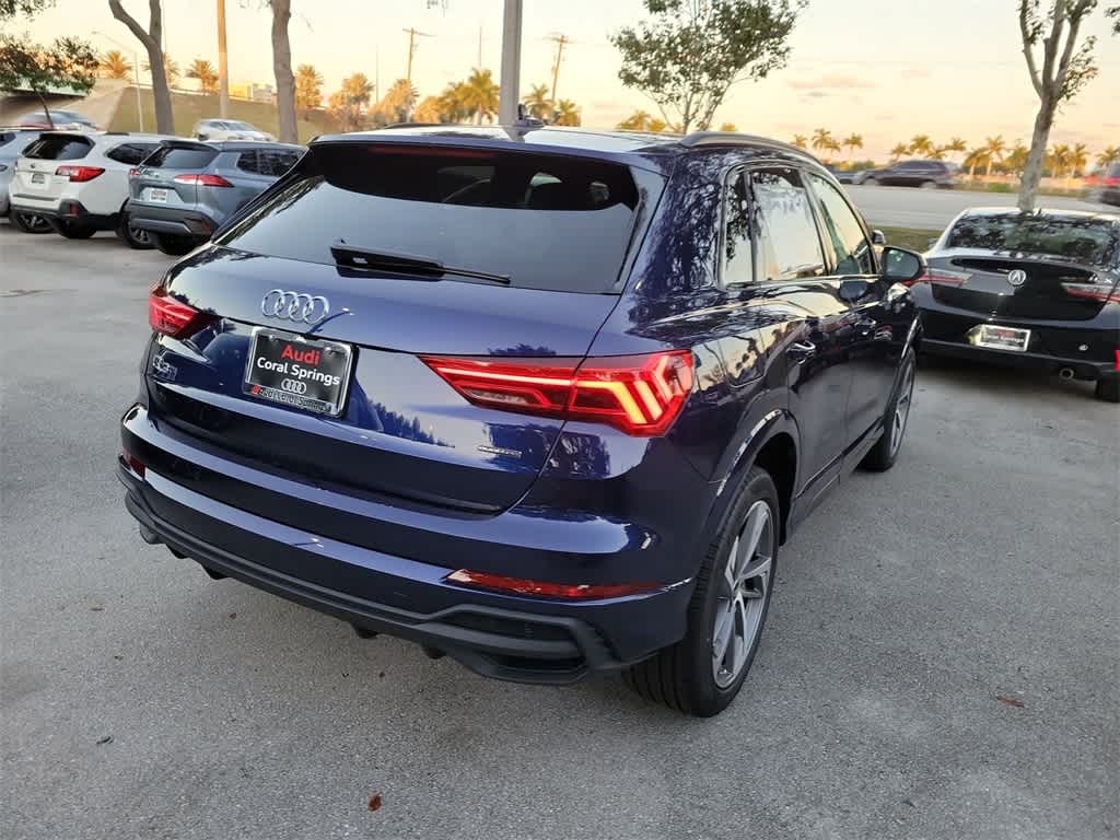 Thumbnail: 2025 Audi Q3 - 8