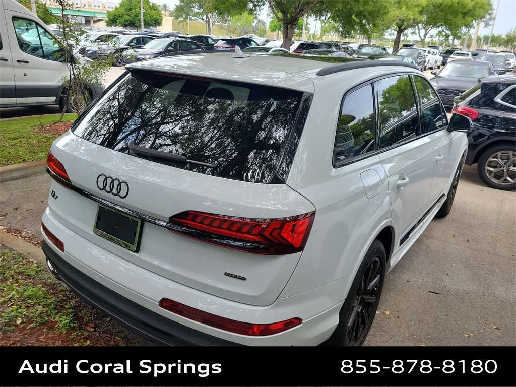 Thumbnail: 2023 Audi Q7 - 21