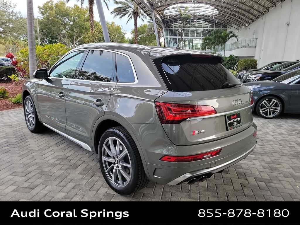 Thumbnail: 2023 Audi SQ5 - 6