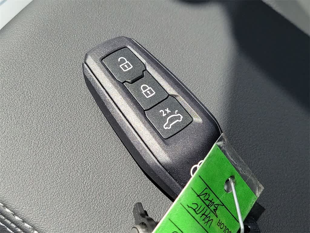 Thumbnail: 2025 Audi Q5 - 20