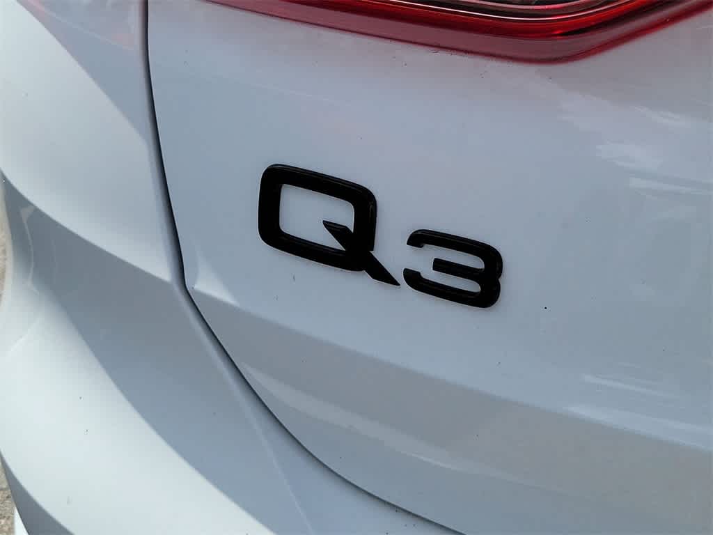 Thumbnail: 2025 Audi Q3 - 7