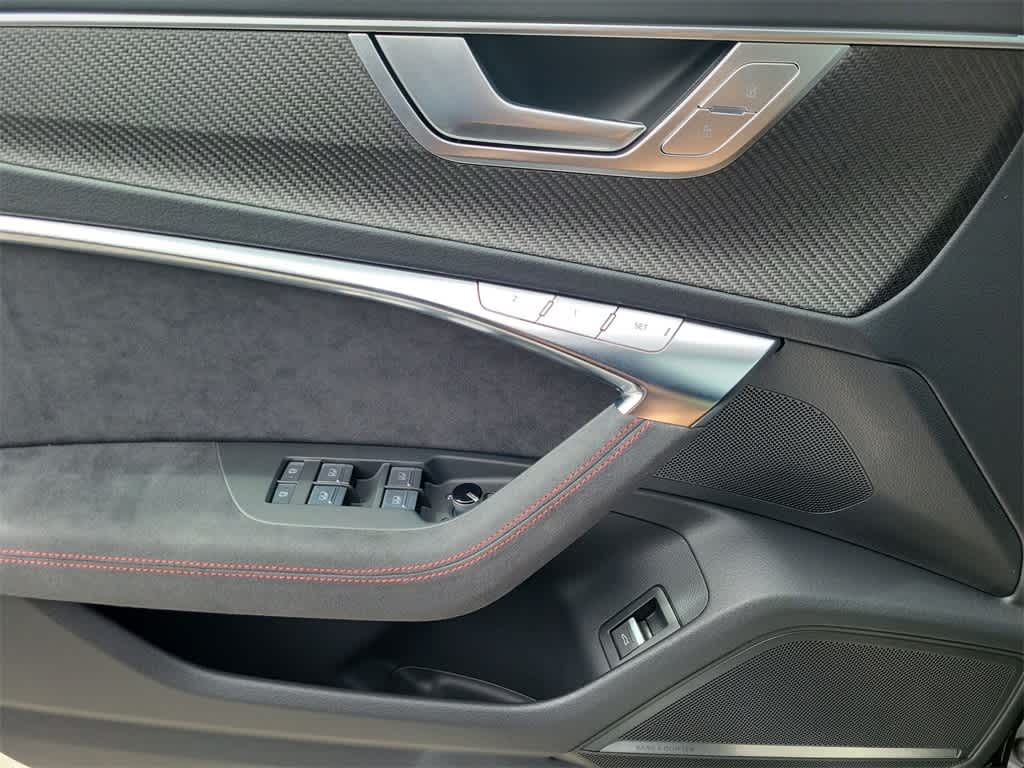 Thumbnail: 2026 Audi RS 6 - 19