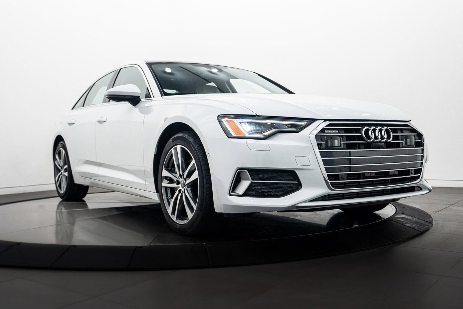 2023 Audi A6 Premium Plus's photo