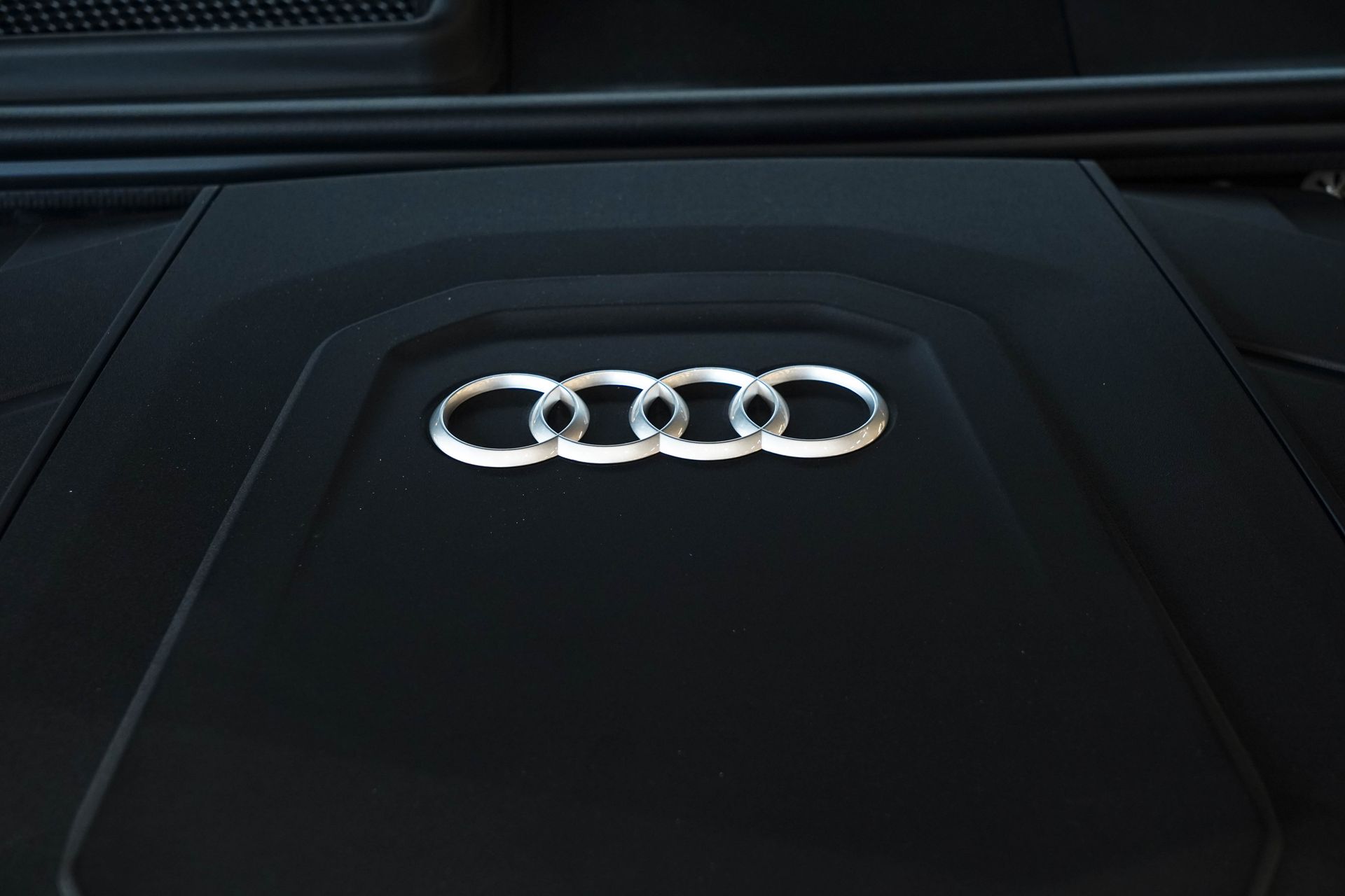 2025 Audi Q8 Premium Plus - Photo 46