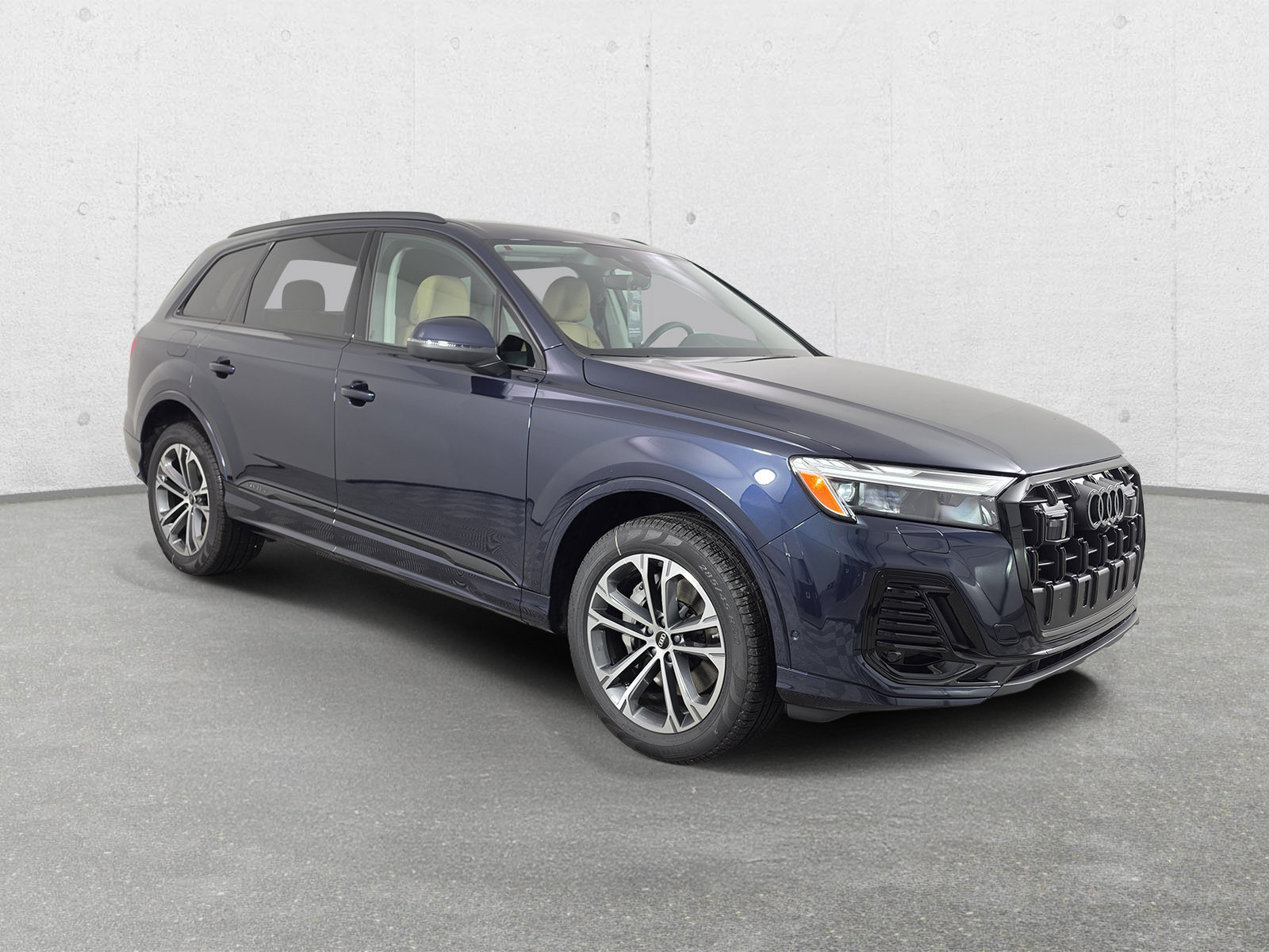 2026 Audi Q7 Premium Plus