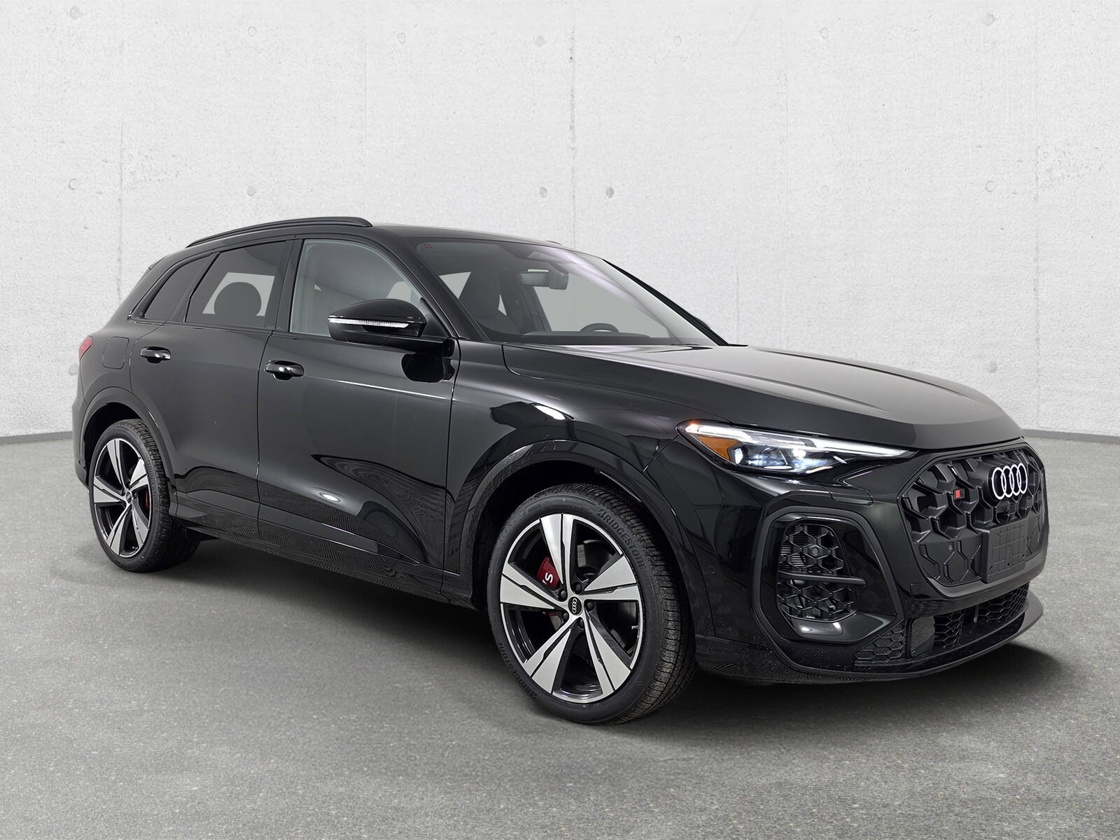 2026 Audi SQ5 Premium Plus