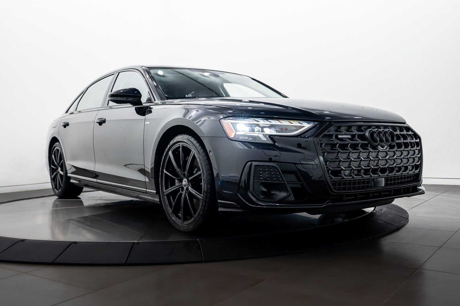 2024 Audi A8 Base's photo