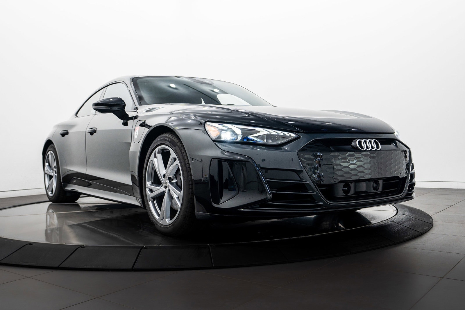 2024 Audi e-tron GT Prestige's photo