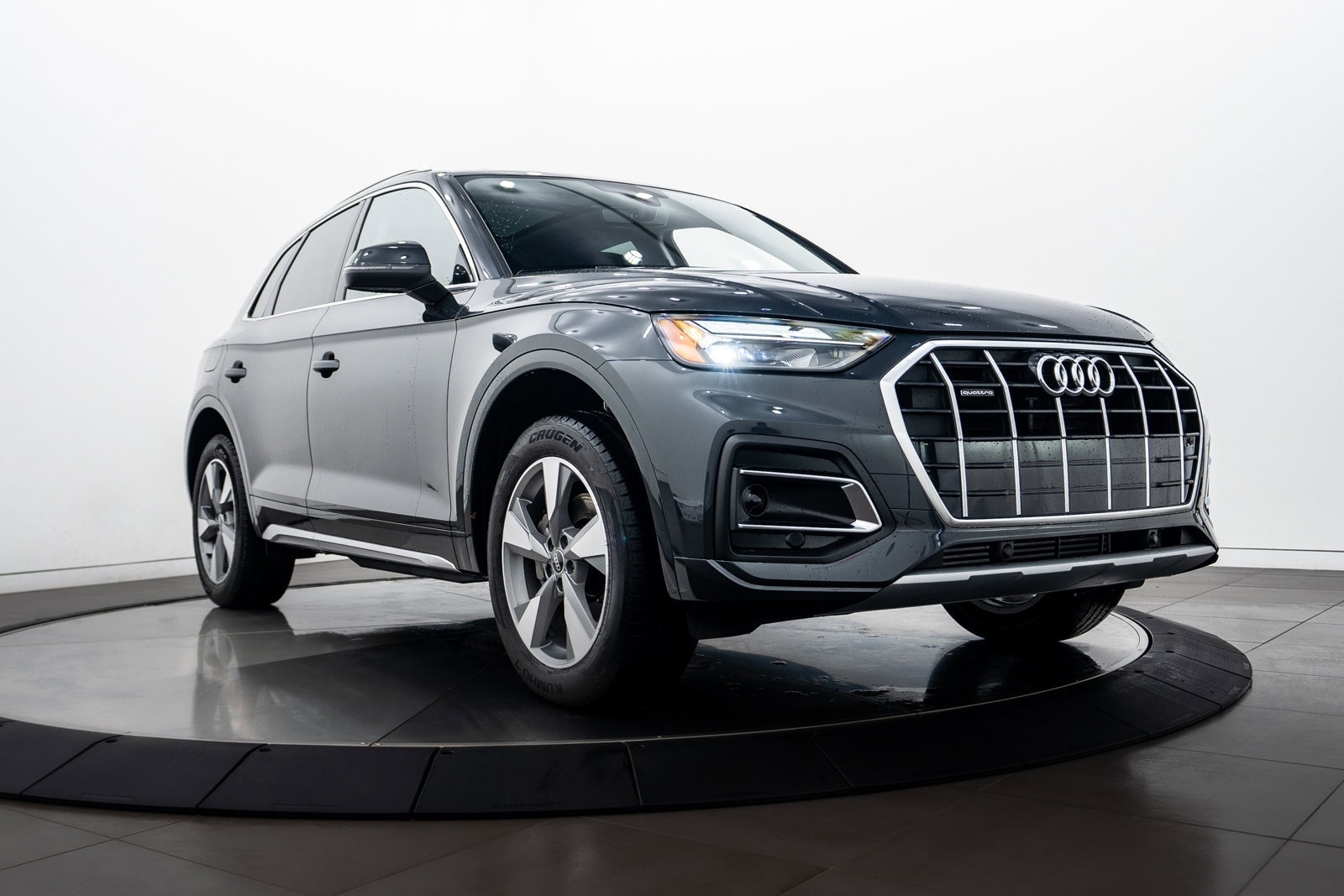 2024 Audi Q5 Premium's photo
