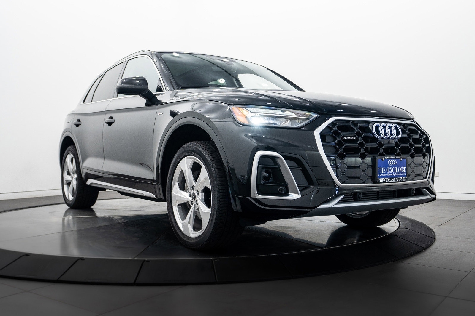 2023 Audi Q5 Premium Plus's photo